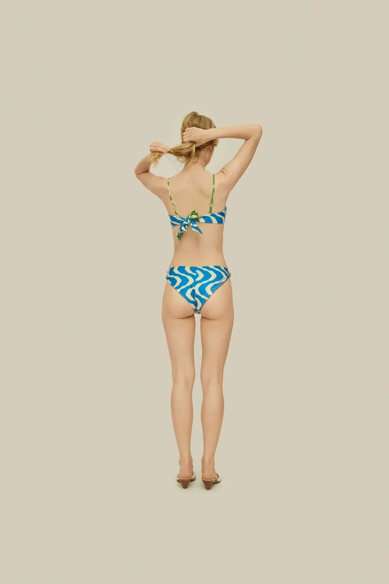 Twin Rippling Onda Bikini Top